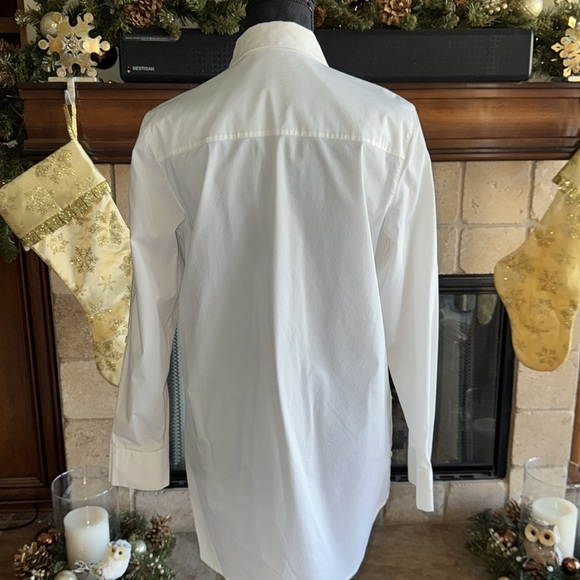 Athleta Button Down Oversized Button Down Long Sleeve Shirt. - Picture 9 of 14